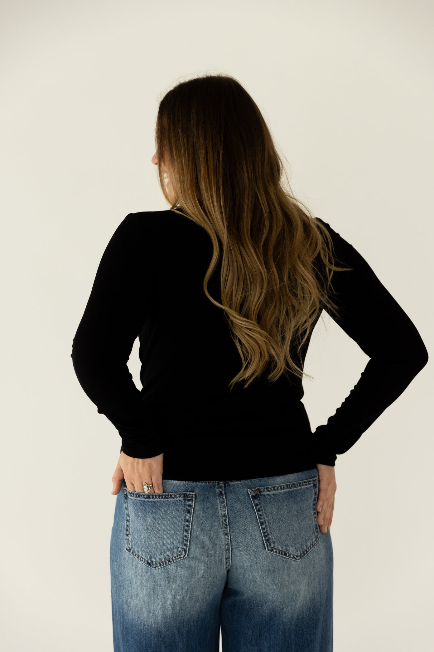 Black Ribbed Long Sleeve Basic