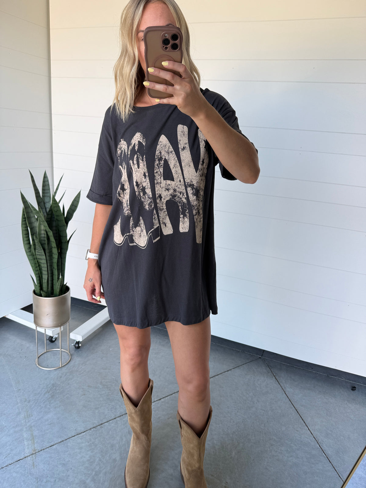 Yall Graphic Tee