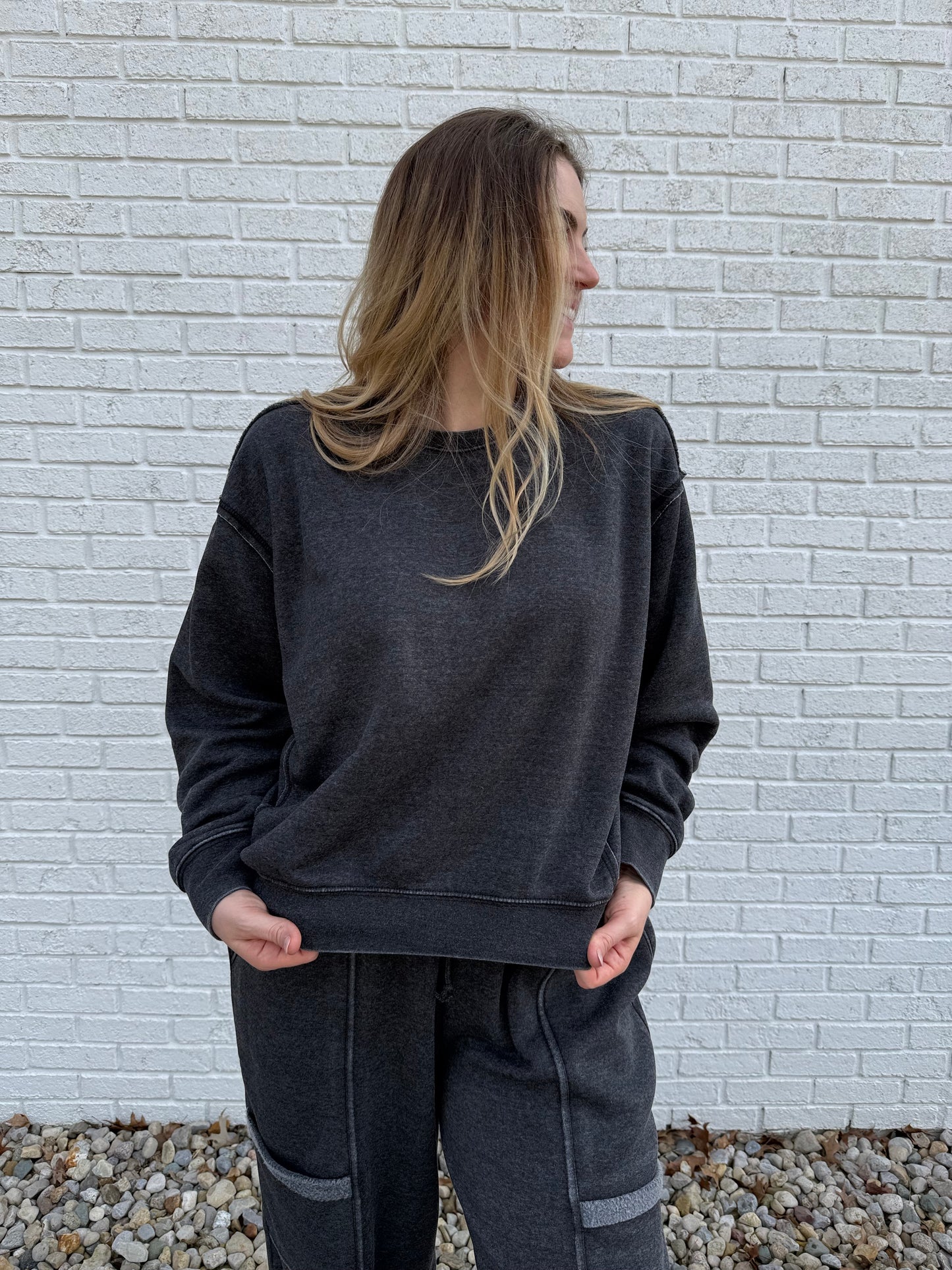 Dreamy Crewneck Black